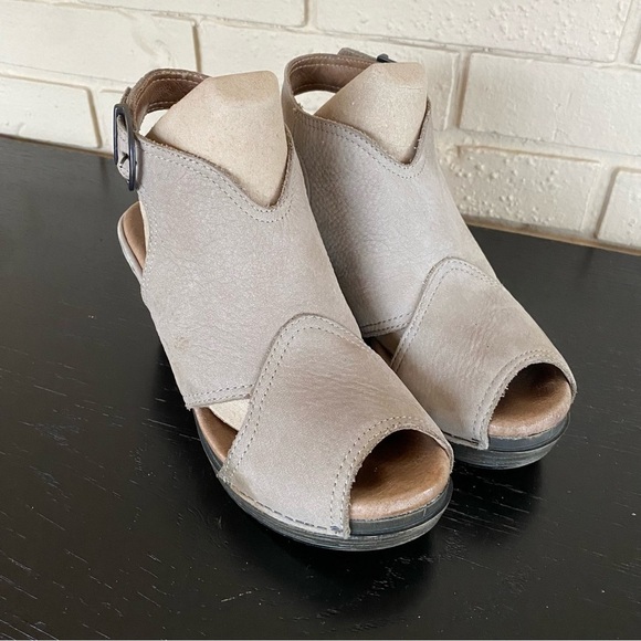 Womens Dansko Leather Distressed Stone Gray Vanda platform wedge Heel Sandal 36 - Picture 1 of 5